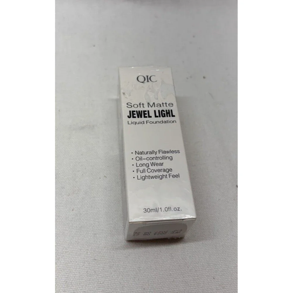 YANQINA QIC Soft Matte Jewel Light Foundation #102 Nude 30ml NIB Exp 08/2027